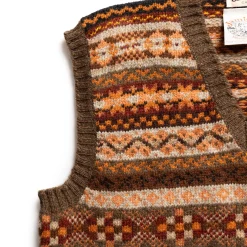 Jamieson's Of Shetland Knitwear|Vests<Jamieson's for Clutch Cafe Fair-Isle V-Neck Slip Over Orange x Brown