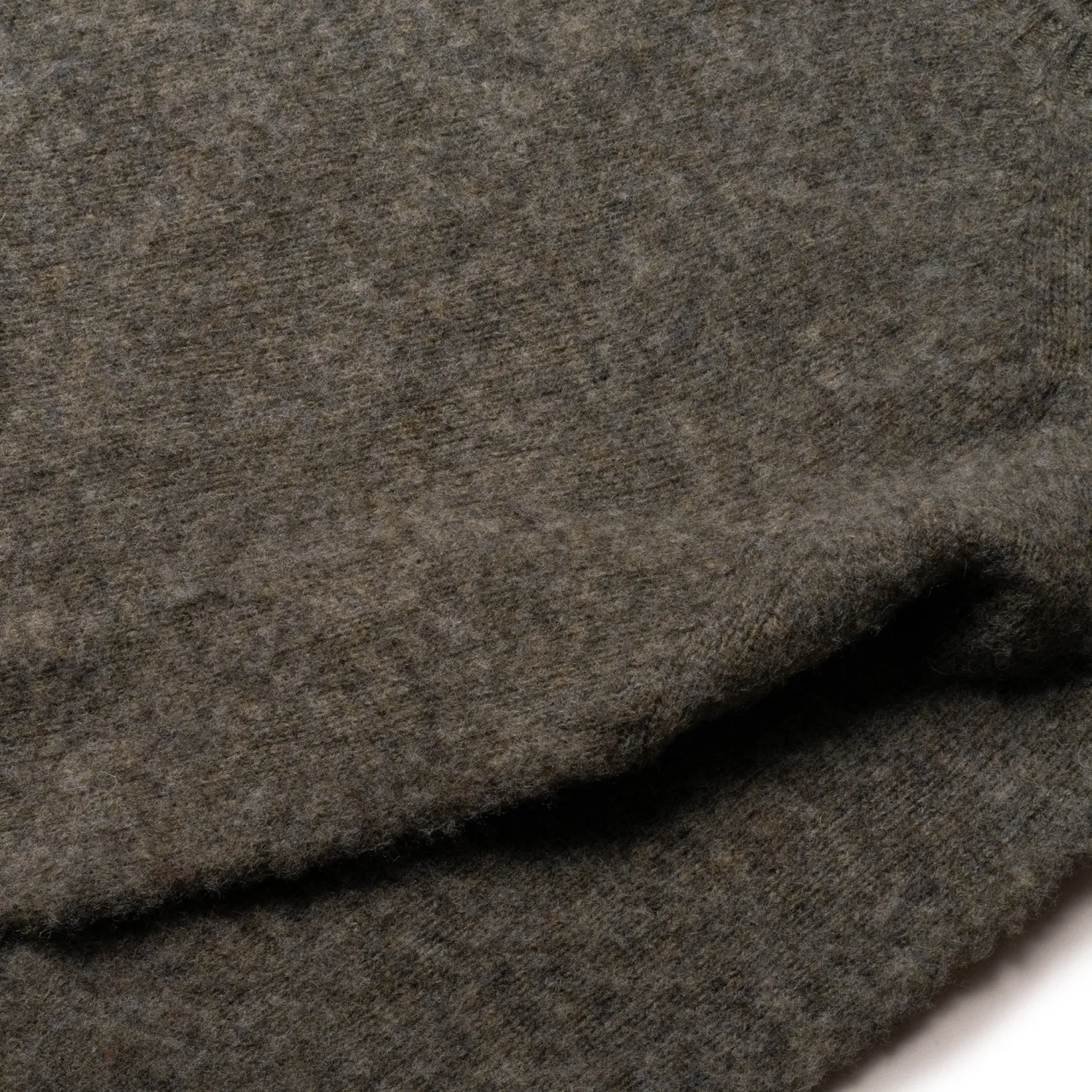 Malloch's x Clutch Cafe Knitwear<Malloch's for Clutch Cafe Kelso Brushed Shetland Oyster